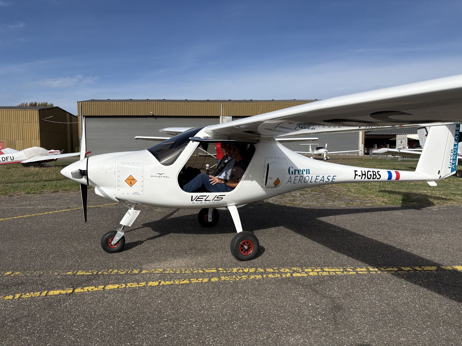 Pipistrel Velis Electro F-HGBS von Green Aerolease am Flugplatz Offenburg